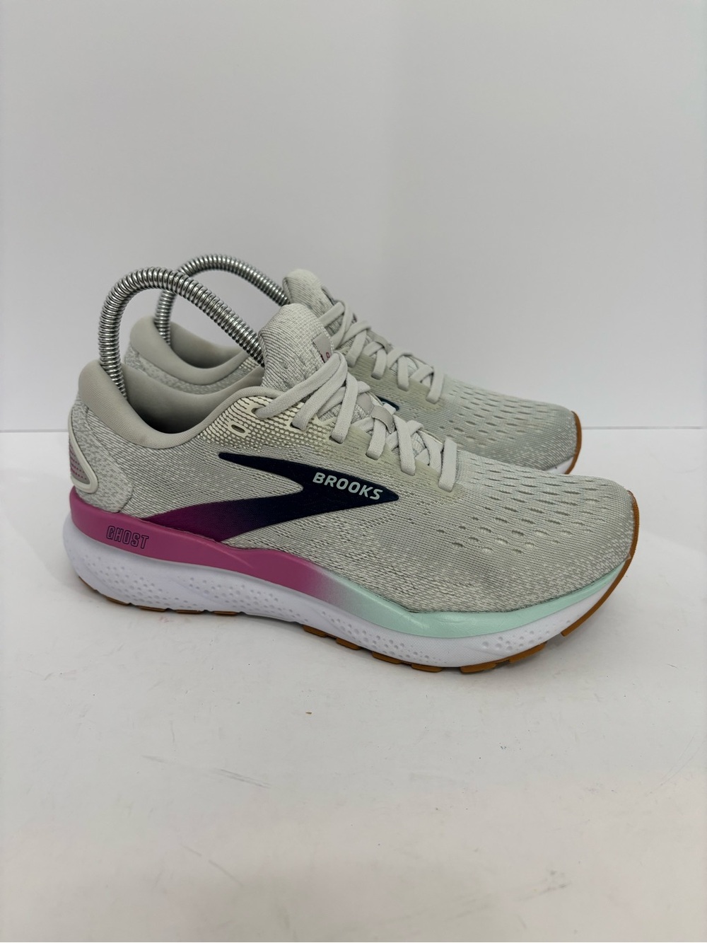 Brooks Ghost size 7.5